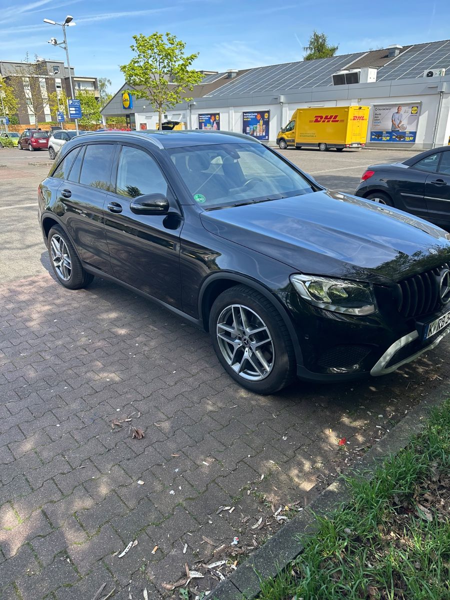 MERCEDES-BENZ GLC 220 d 4MATIC Autom. -