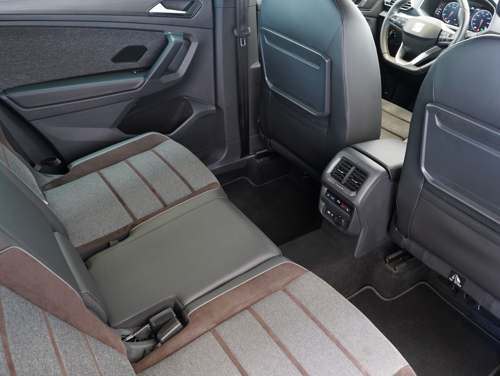Fahrzeugabbildung SEAT Tarraco 1.5 TSI ACT Xcellence ACC/KAMERA/LM20"