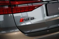 AUDI RS6 performance | B&O Advanced | Ceramics | Pano AUDI RS6 performance | B&O Advanced | Ceramics | Pano