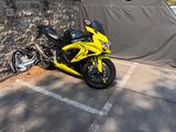 Suzuki GSX-R 600 k8/k9 - SUZUKI GSX R 600 K8