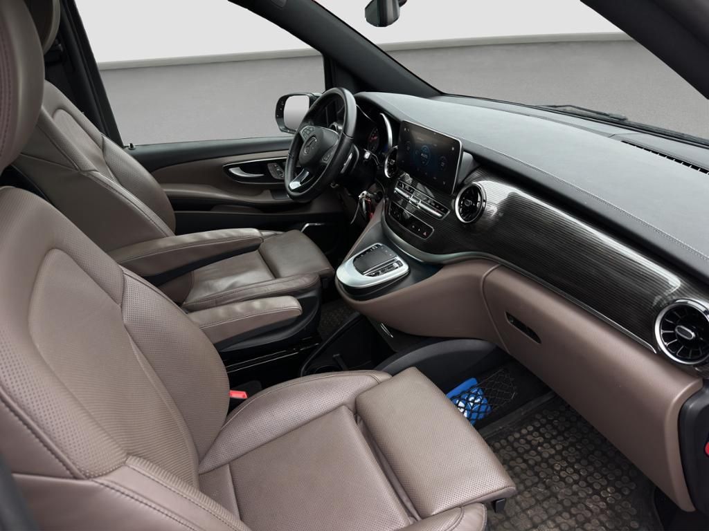 Fahrzeugabbildung Mercedes-Benz V 300 d 4MATIC AVANTGARDE EDITION Lang AHK*Leder