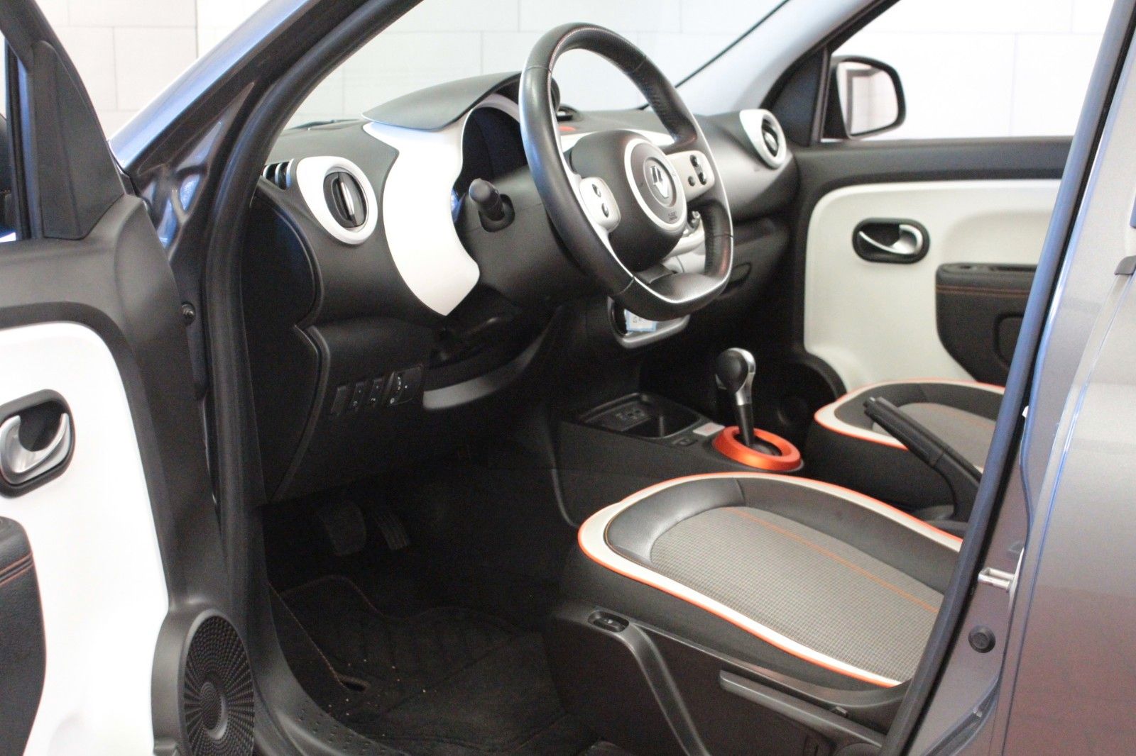 Fahrzeugabbildung Renault Twingo E-Tech 100% elektrisch  Vibes