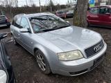 Audi A6 2.5 TDI multitronic Avant - Audi A6 aus 2001: Kombi