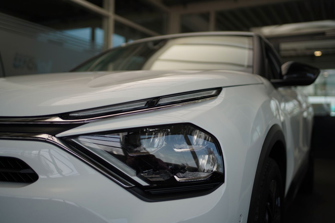 Fahrzeugabbildung Citroën C4 PureTech 130 Shine Kälte Paket Navi DAB Klima