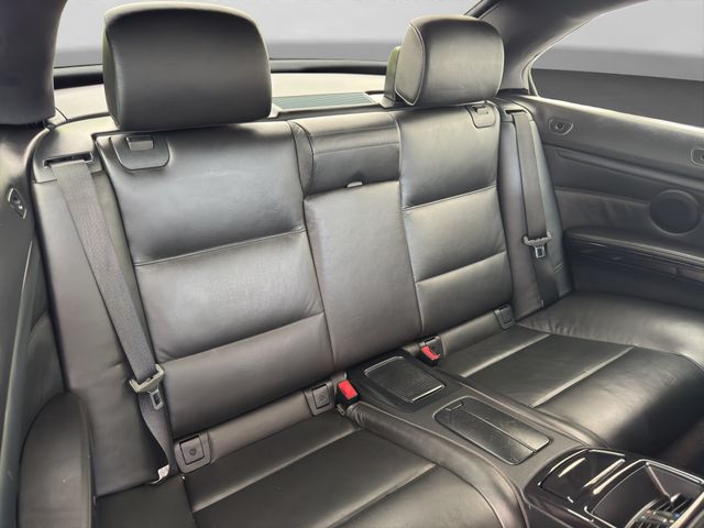 Fahrzeugabbildung BMW 330i Cabrio Automatik+Xenon+Leder+Memory+Scheckh