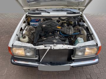 Mercedes-Benz W123 200 T*1.Hand*1.Lack*Kein Rost*Original*