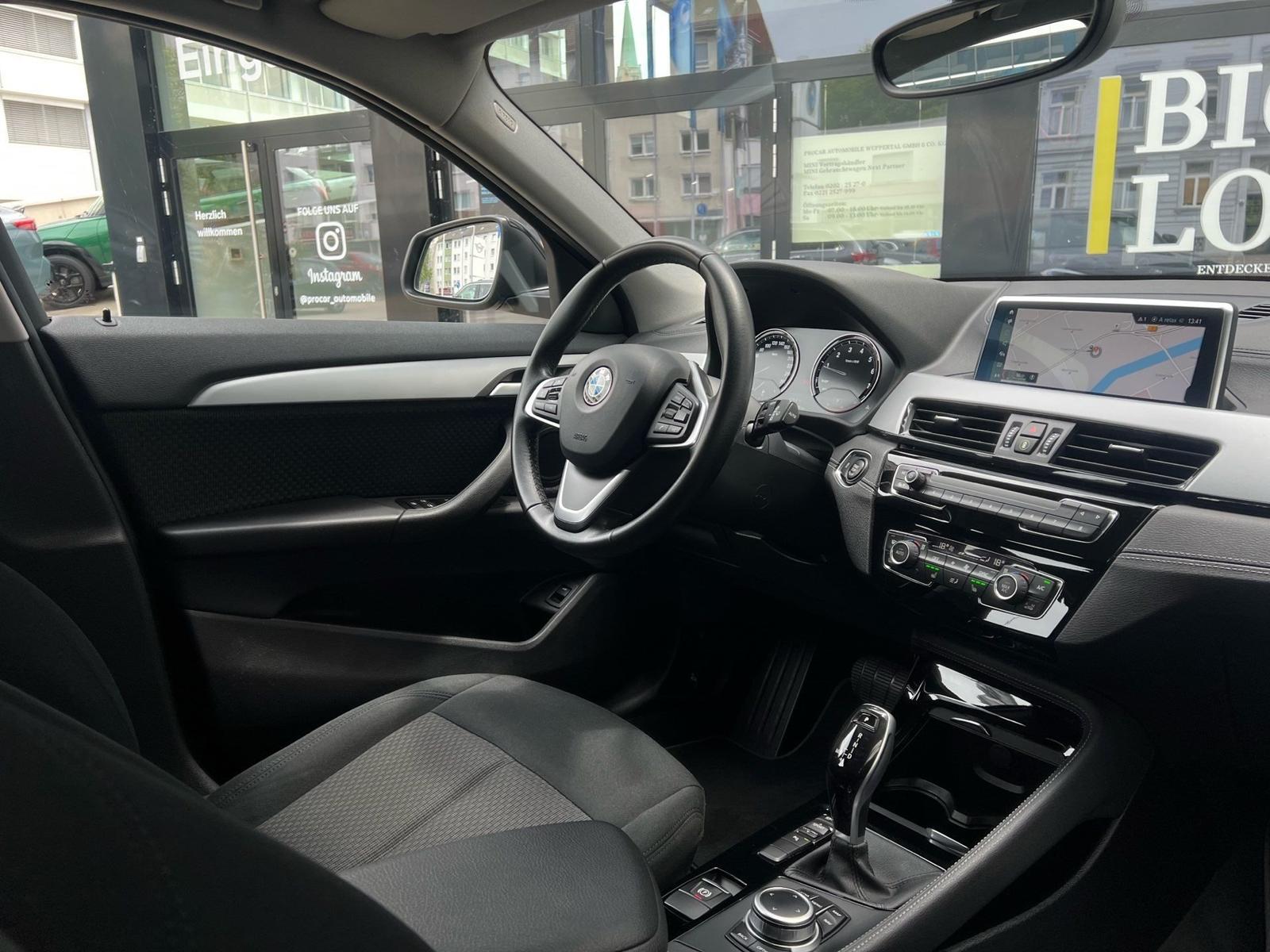 BMW X2 sDrive20i LED Navi Aut. PA PDC Tempomat Shz, миниатюра 18