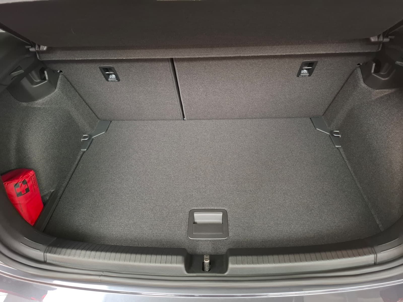 Fahrzeugabbildung Volkswagen Polo VI Energy 1.0 TSI DSG +LED +ACC+Travel Ass.