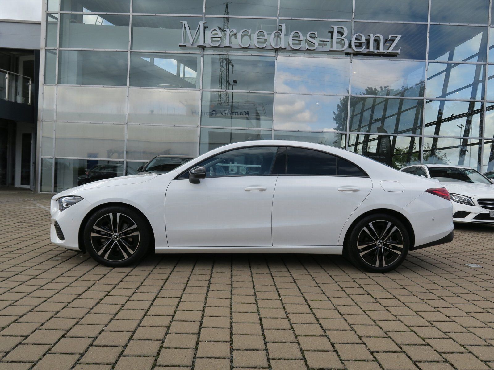 Mercedes-Benz CLA 180 Progressive Night-Paket Panorama Kamera foto 3