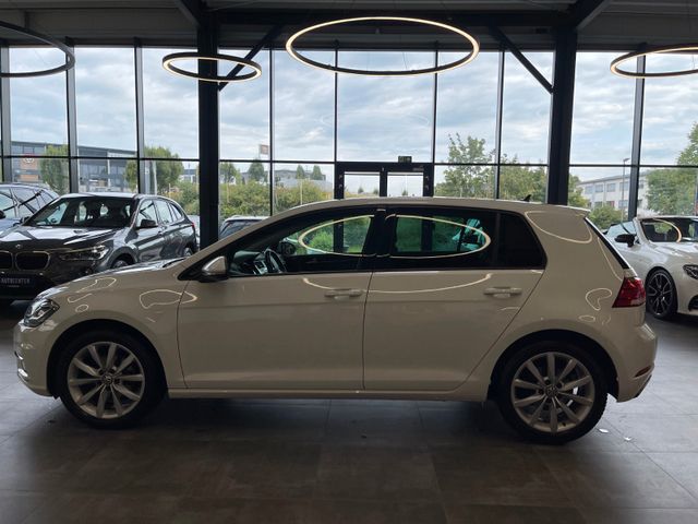 Volkswagen Golf VII Lim. Highline 1.5 TSI *1.HAND*LED*AHK*