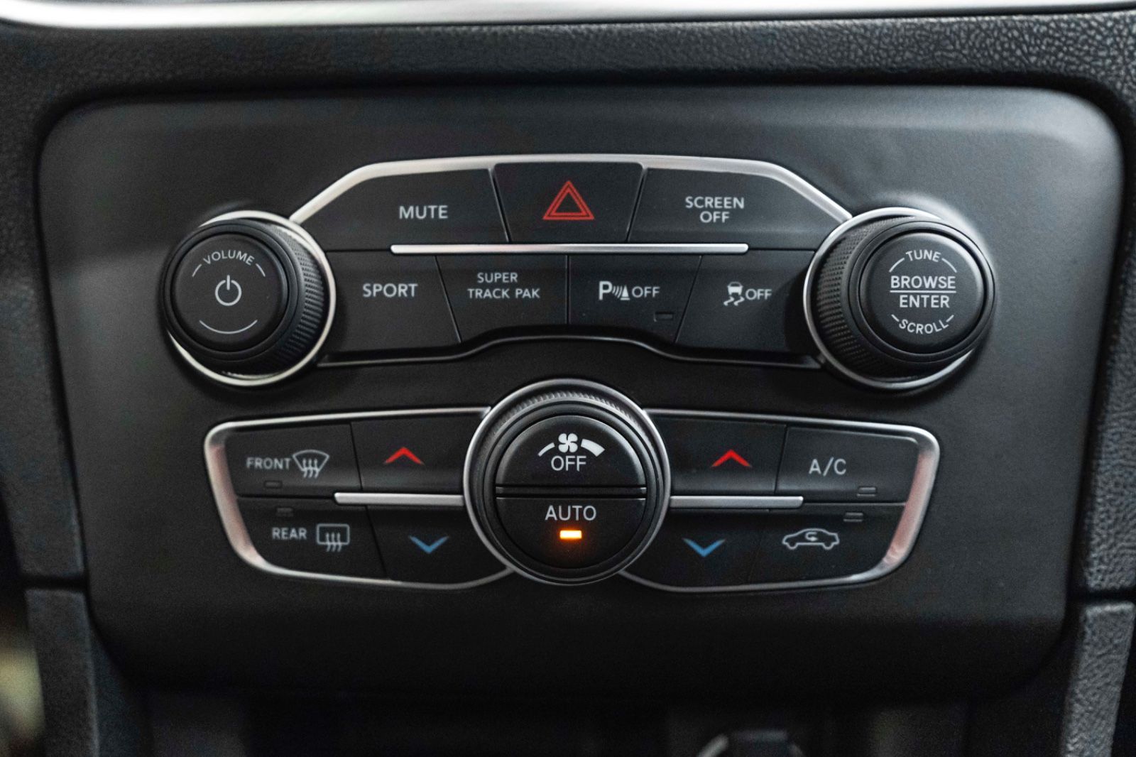 Fahrzeugabbildung Dodge Charger 5,7L RT KAM ALPINE NAV CARPLAY