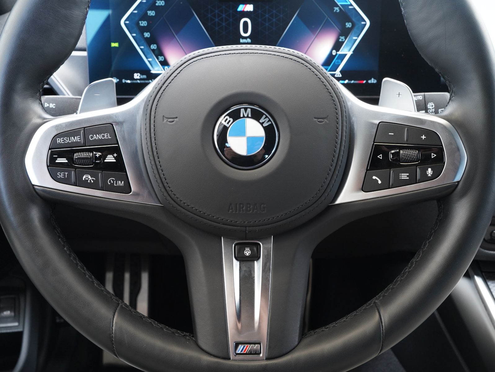 Fahrzeugabbildung BMW 320 d xDrive Touring  M Sport STANDHZG/AHK/19"