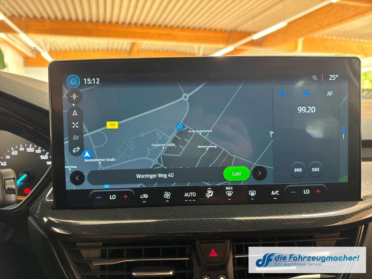 Fahrzeugabbildung Ford Focus ST-Line Navi LED ACC Apple CarPlay Android