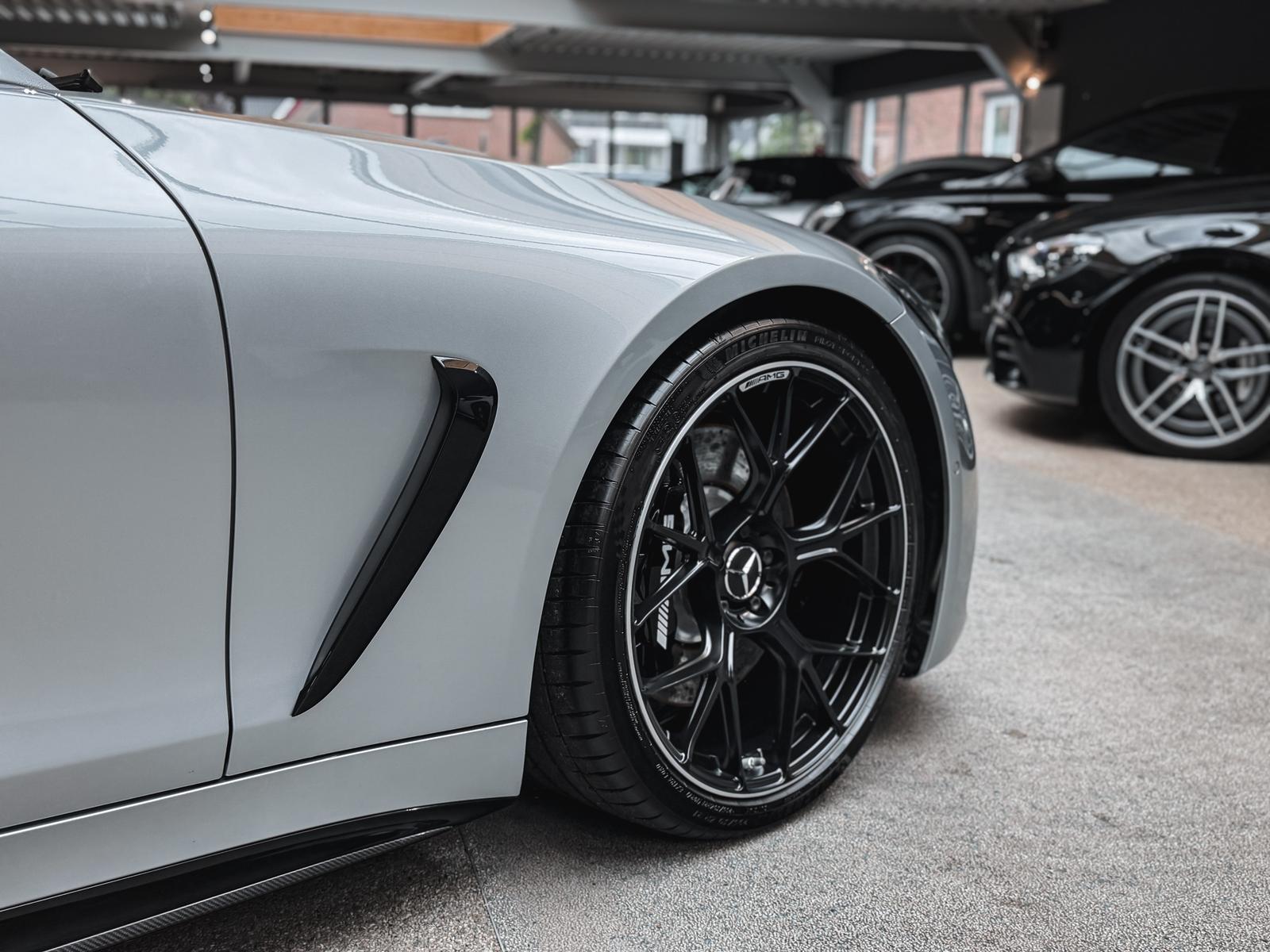Mercedes-Benz AMG GT 63 4MATIC+ Coupe Premium Plus | Full Carb