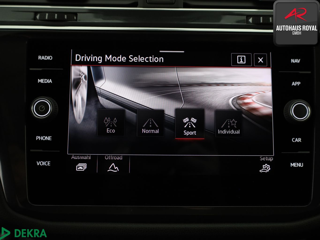 Volkswagen Tiguan Allspace 2.0 TDI 4M ELEGANCE HUD KEYLESS foto 24