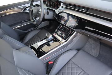 صورة مصغرة 25 لـ 2026 AUDI S8