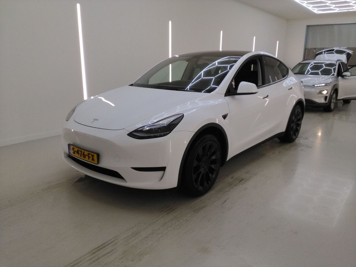 Tesla Model Y Model Y Standard RWD Plus 89.4% SoH [ TR