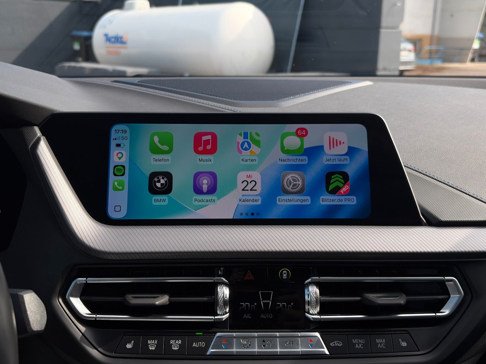Fahrzeugabbildung BMW 220i Gran Coupé M Sport PANO H&K CAM LHZ CarPlay
