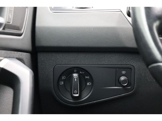 Fahrzeugabbildung Volkswagen Tiguan Highline R-Line ACC 4Motion Kamera 19