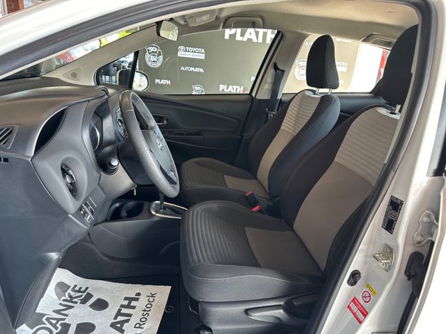 Toyota Yaris  Hybrid Team D