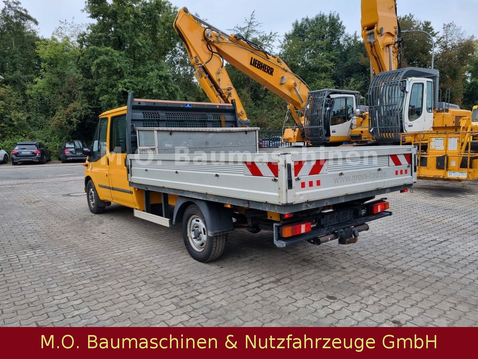Fahrzeugabbildung Ford Transit Pritsche FT 350 EL /  DOKA / AC /