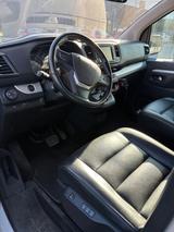 Peugeot Traveller 2.0 BlueHDi 180 S&S EAT6 Business ... - Peugeot Traveller mit Schiebetür