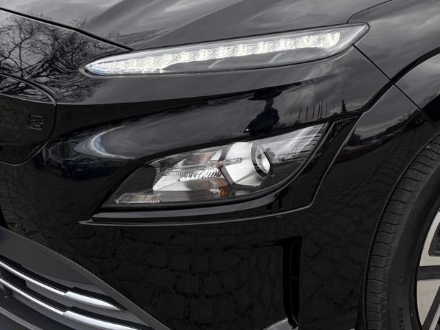 Fahrzeugabbildung Hyundai KONA Edition 30+ Elektro 2WD +KLIMA+NAVI+RFK+PDC