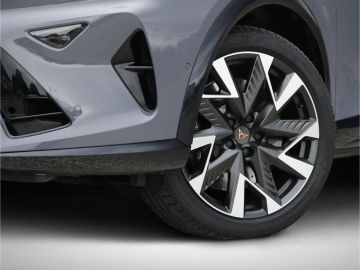 Cupra Formentor VZ 2.0 TSI 4Drive DSG Matrix Pano AHK 