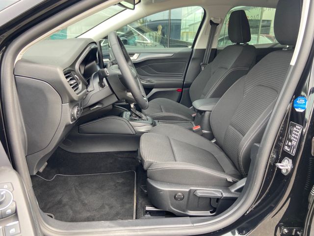 Fahrzeugabbildung Ford Focus Turnier Active X Autom., NAVI+RFK*PDC*LED
