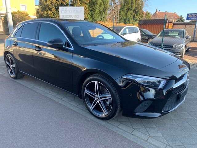 Mercedes-Benz A 200, 1.HAND, TÜV NEU,Abstandstempomat,Panodach