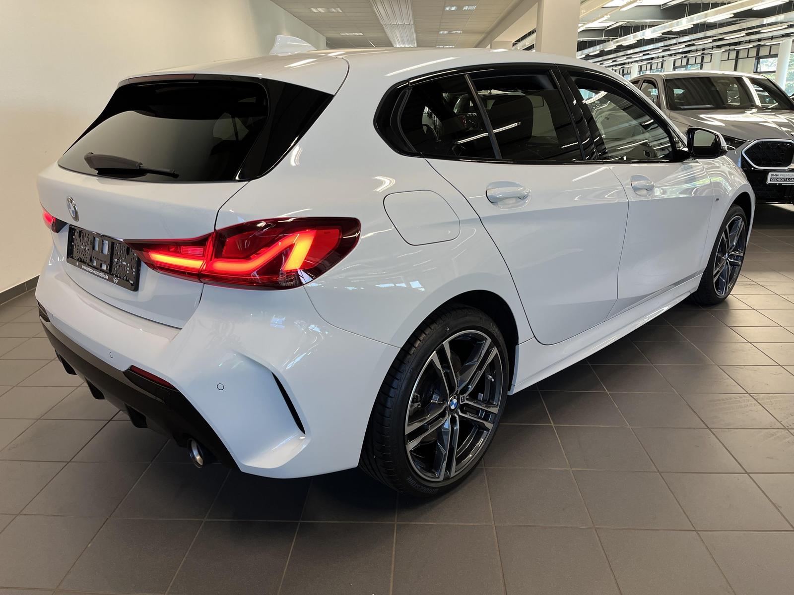 BMW 120i M Sport AHK NAVI LED Sound Syst.