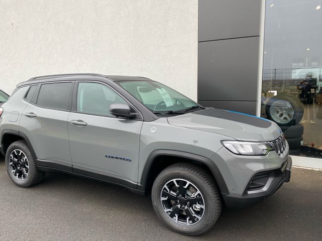 Jeep Compass Trailhawk 4xe PHEV PlugIH WerksGARANTIE