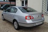 Volkswagen Passat Lim. Trendline 2.Hand*48tkm*SHZ*Allwett - Volkswagen Passat aus 2006