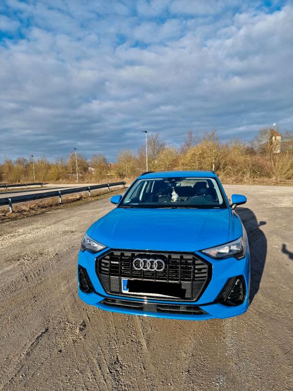 Image of Audi Q3