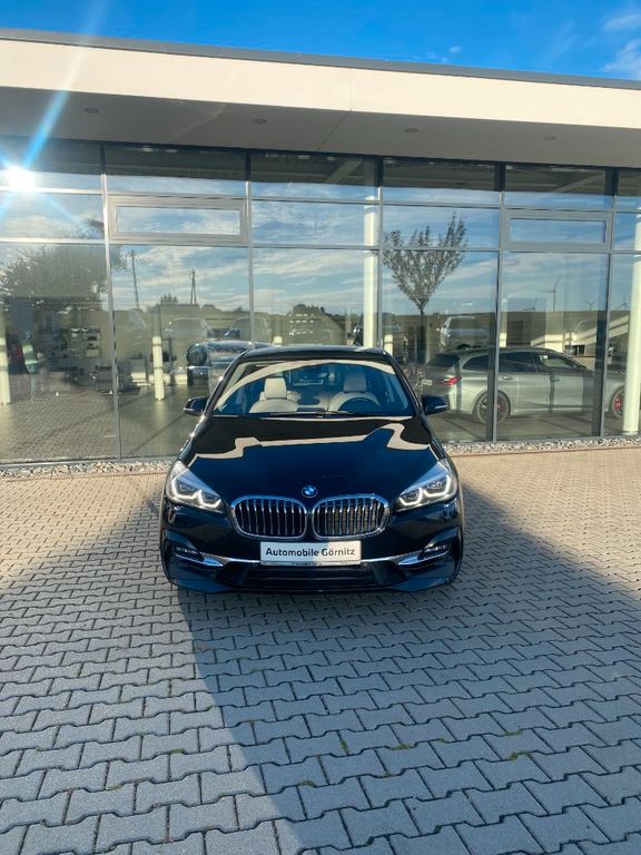 BMW 220 i AT/LUXURY/AHK/SPORTSITZE/RFK/LED/LHZ, Bild 4
