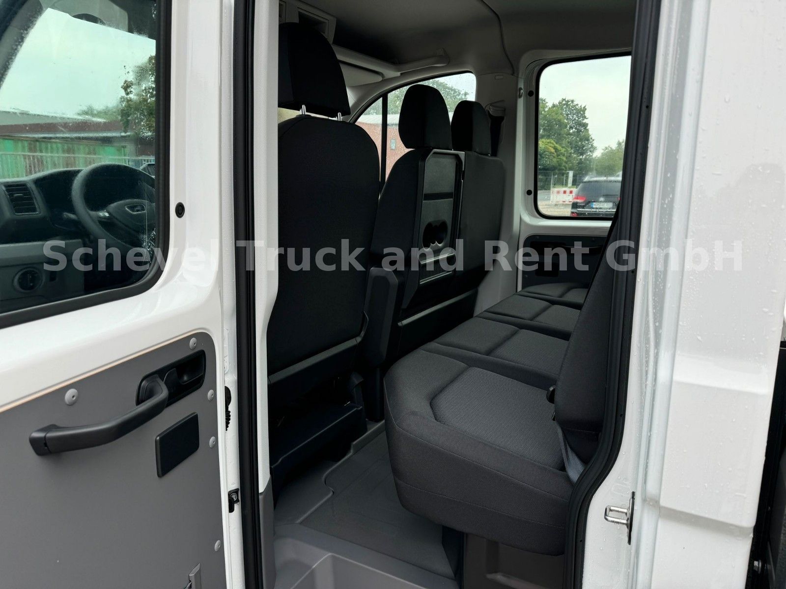 Fahrzeugabbildung MAN TGE 3.160 DoKa Pritsche *Lang* 3,5 AHK