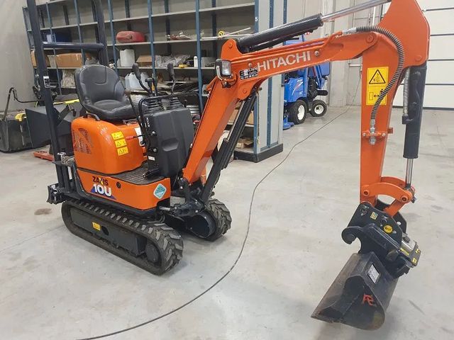 Hitachi ZX10U - 6 serie - 33 working hours -