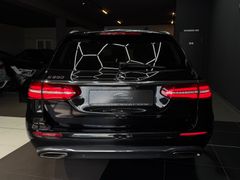MERCEDES-BENZ E 250 T Avantgarde*WIDE*LEDER*HEADUP*360*AMBIENT