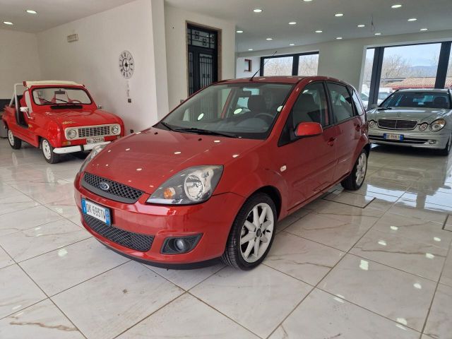 Ford Fiesta 1.4 TDCi 5p. CAMBIO AUTOMATICO