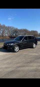 BMW X5 xDrive30d - - BMW X5 in Essen
