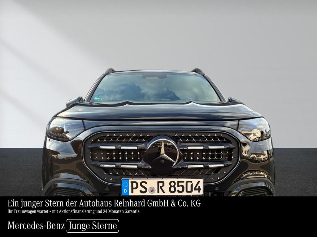 Image of Mercedes-Benz GLB 180