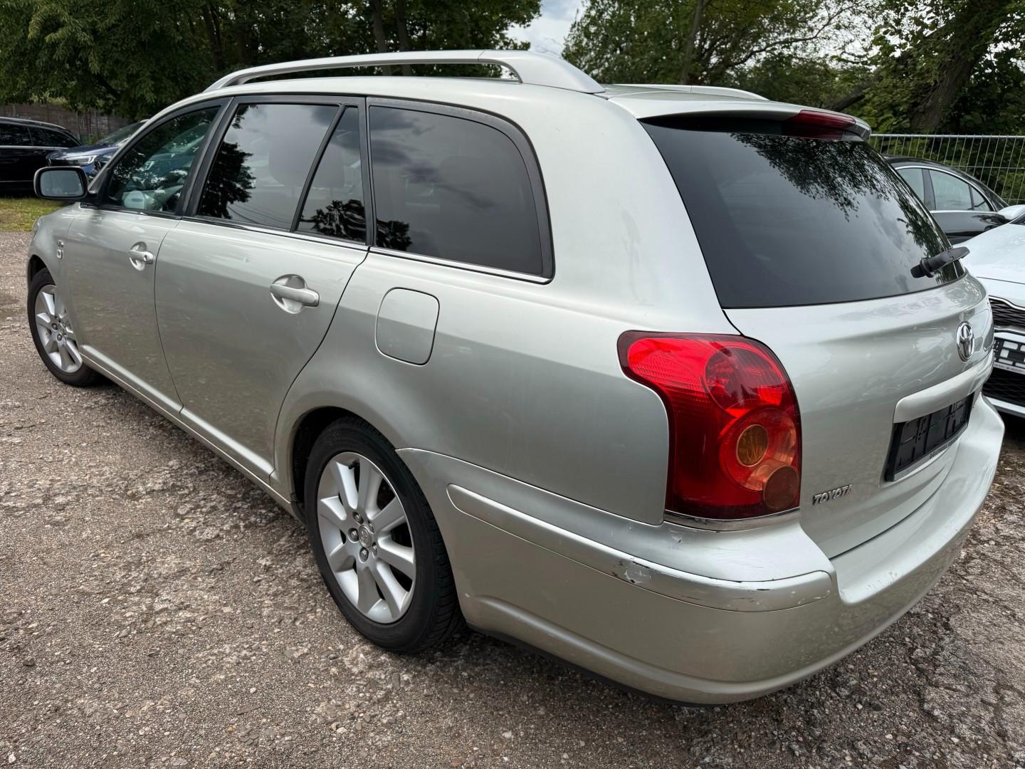 Toyota Avensis 2005 — photo 8