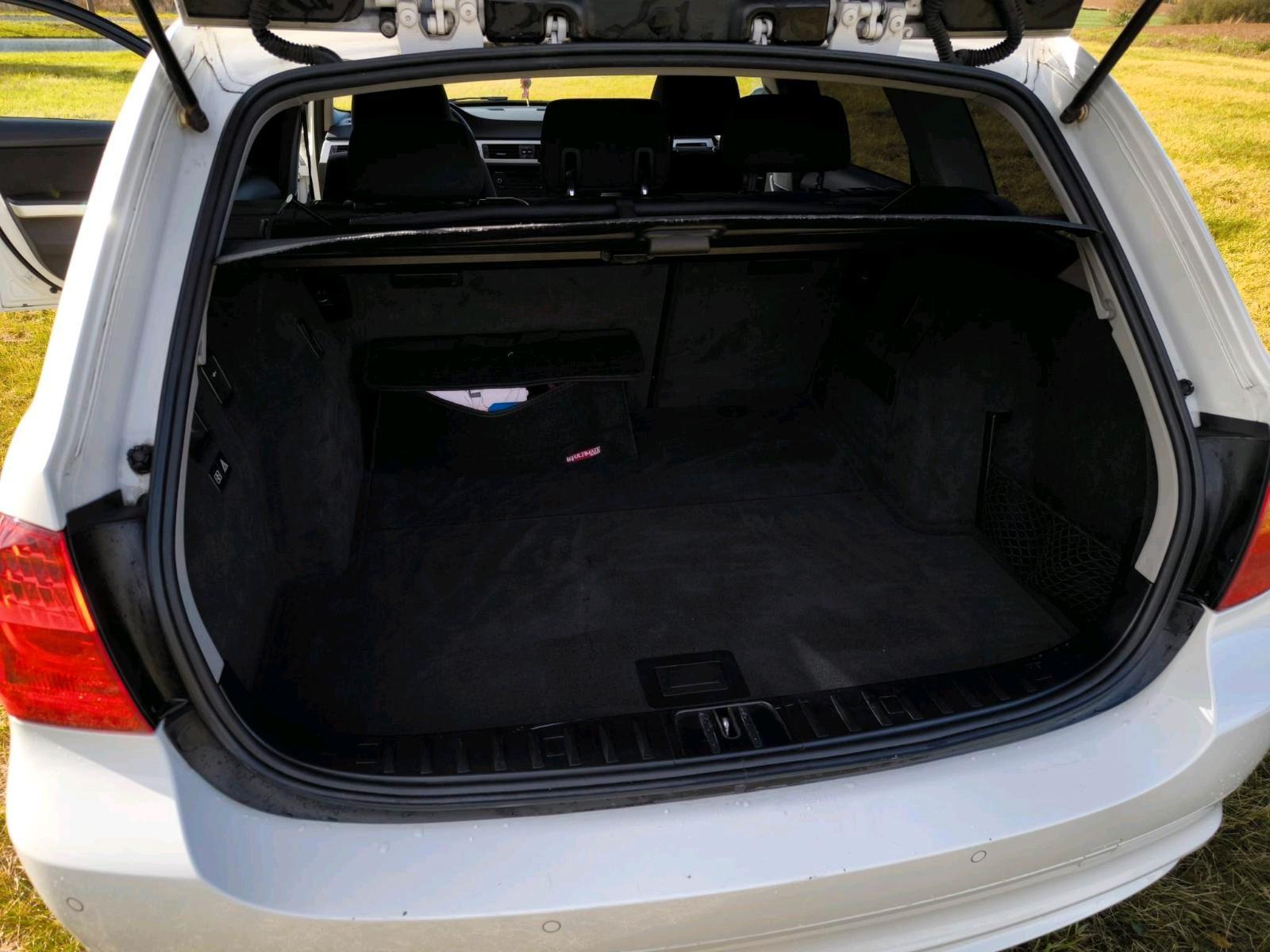 BMW 318 2011 — photo 11