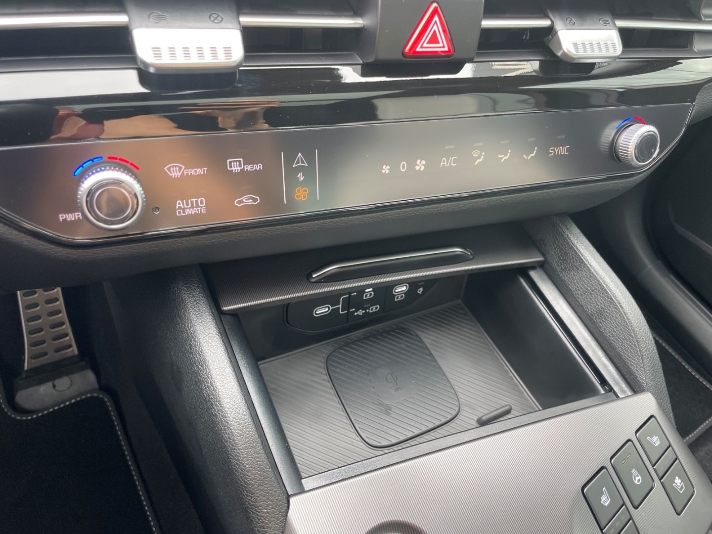 Fahrzeugabbildung Kia Sportage GT Line AWD LED Schiebedach 360Kamera