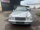 Mercedes-Benz E 200 - gebrauchte Mercedes-Benz E 200 aus dem Jahr 1998