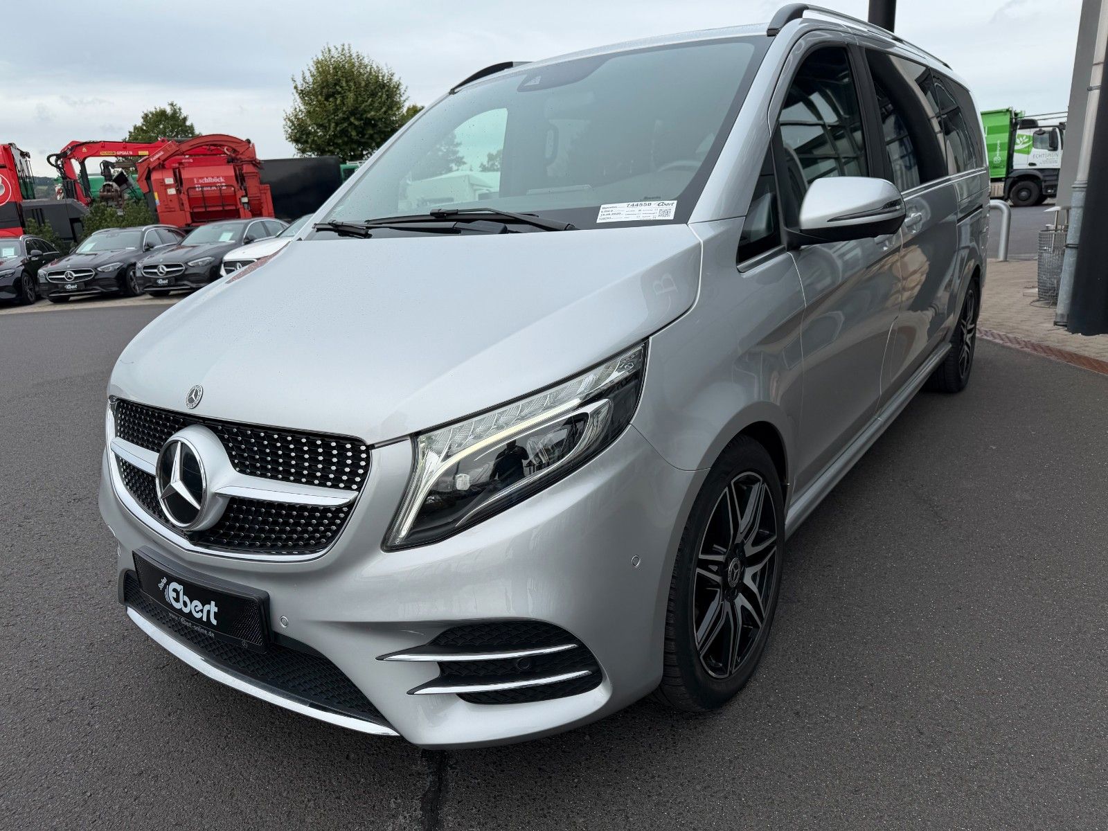 Fahrzeugabbildung Mercedes-Benz V 250 d AVANTGARDE ED AMG DISTRONIC Sitzklima