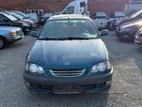 Toyota Avensis 2.0 Sol Liftback/ Automatik/ Klima - Toyota Avensis: Liftback