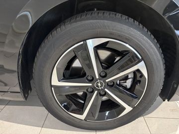 Fotografie 4 des Opel Astra Sports Tourer 1.2 Turbo Automatik GS