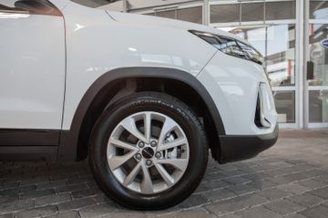 Bild 10 BAIC Senova X35 Freisprech BT ALU USB PDC Color .....