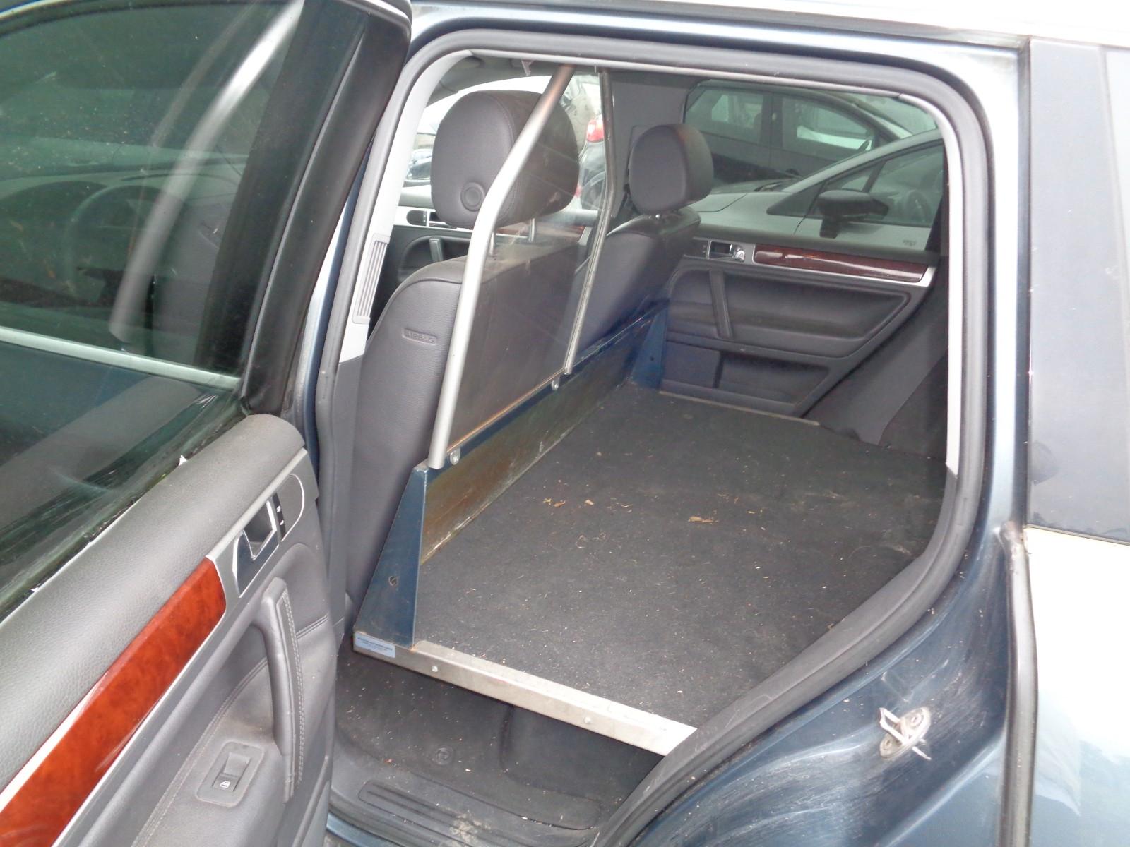 Volkswagen Touareg 2005 — photo 7